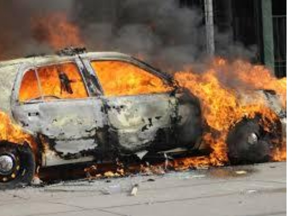  Sumqayıtda Hyundai yandı 